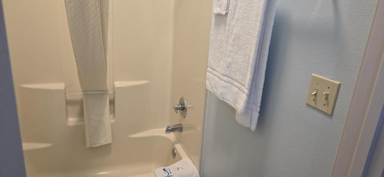 | Texas Inn and Suites Edinburg