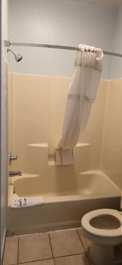| Texas Inn and Suites Edinburg