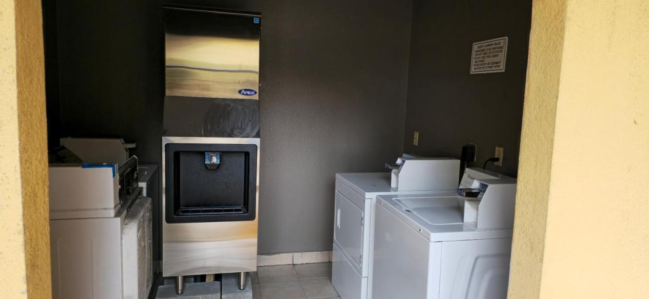 | Texas Inn and Suites Edinburg