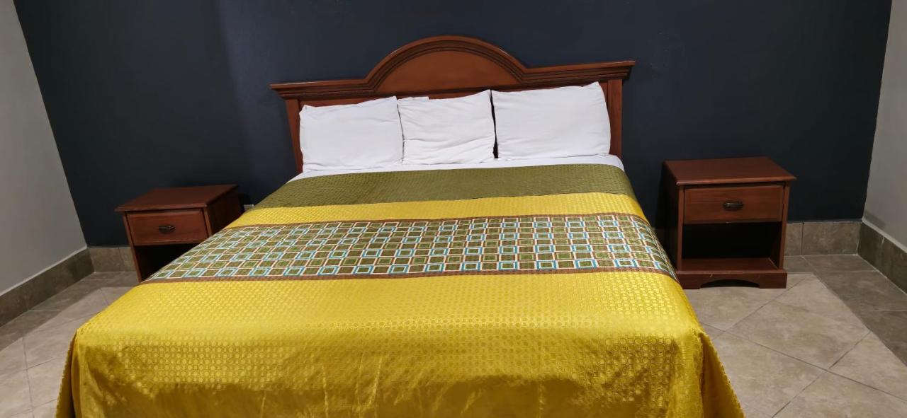 | Texas Inn and Suites Edinburg