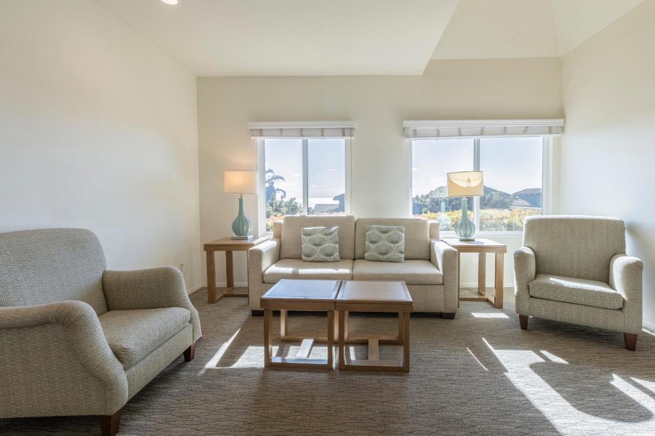 | Wave Crest Resort