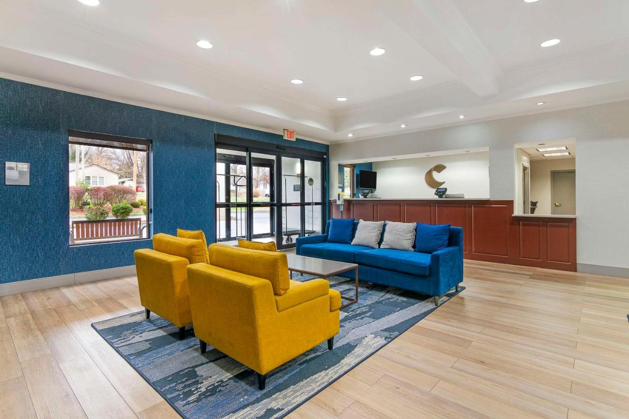 | Comfort Inn Near Six Flags St. Louis