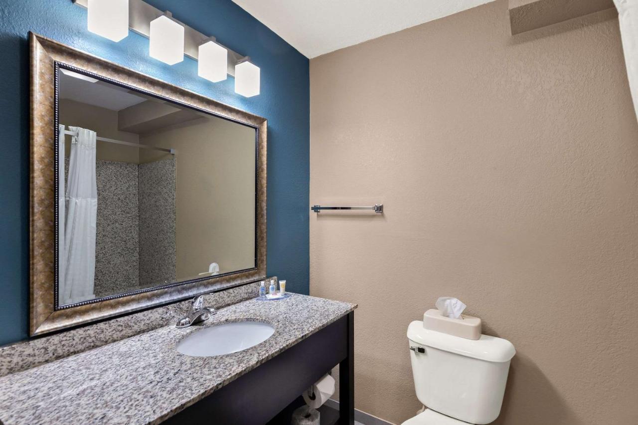 King Room - Non-Smoking at Comfort Inn & Suites Springfield I-55