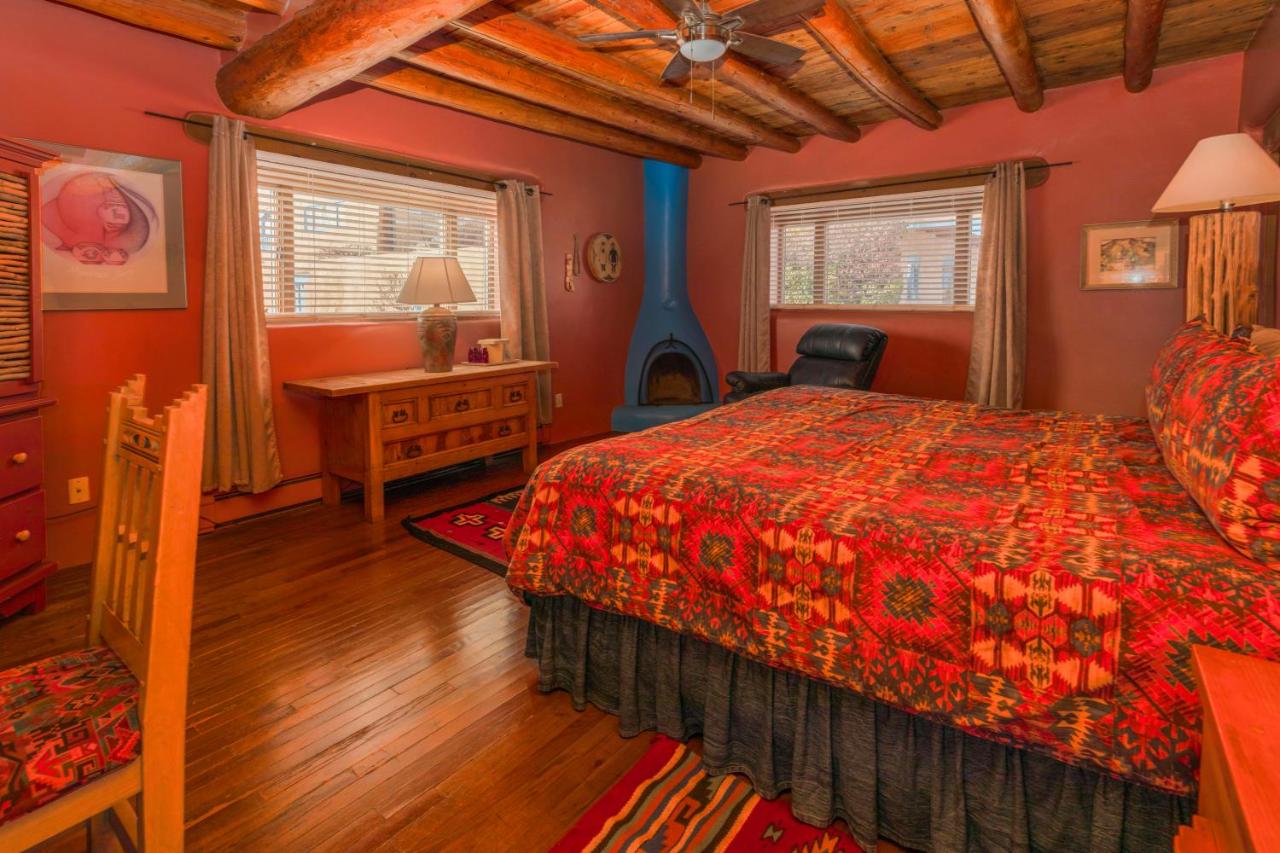 | Casa Benavides Inn