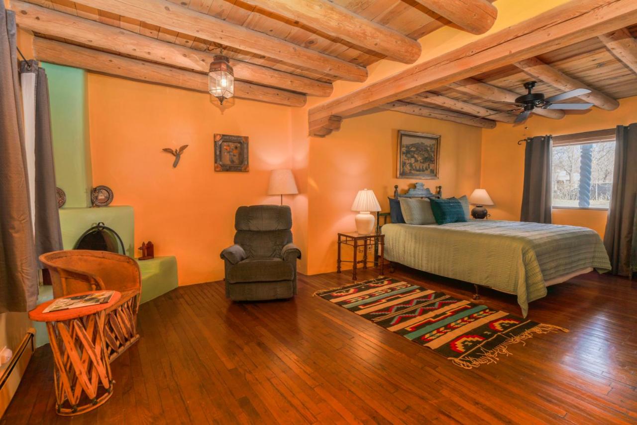 | Casa Benavides Inn