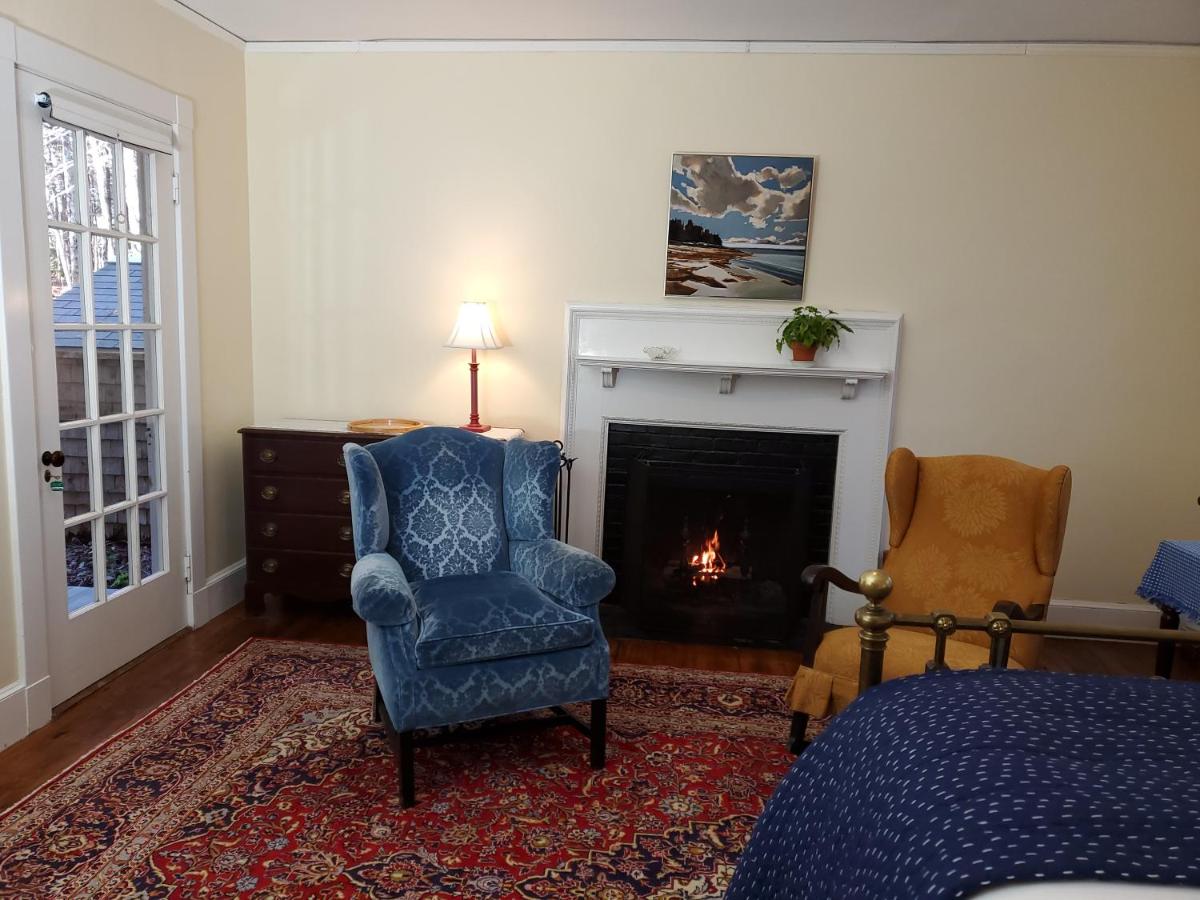 | Harbourside Inn