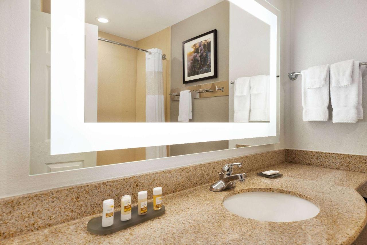 Deluxe Double Room with Two Double Beds at La Quinta Inn & Suites by Wyndham Port Arthur