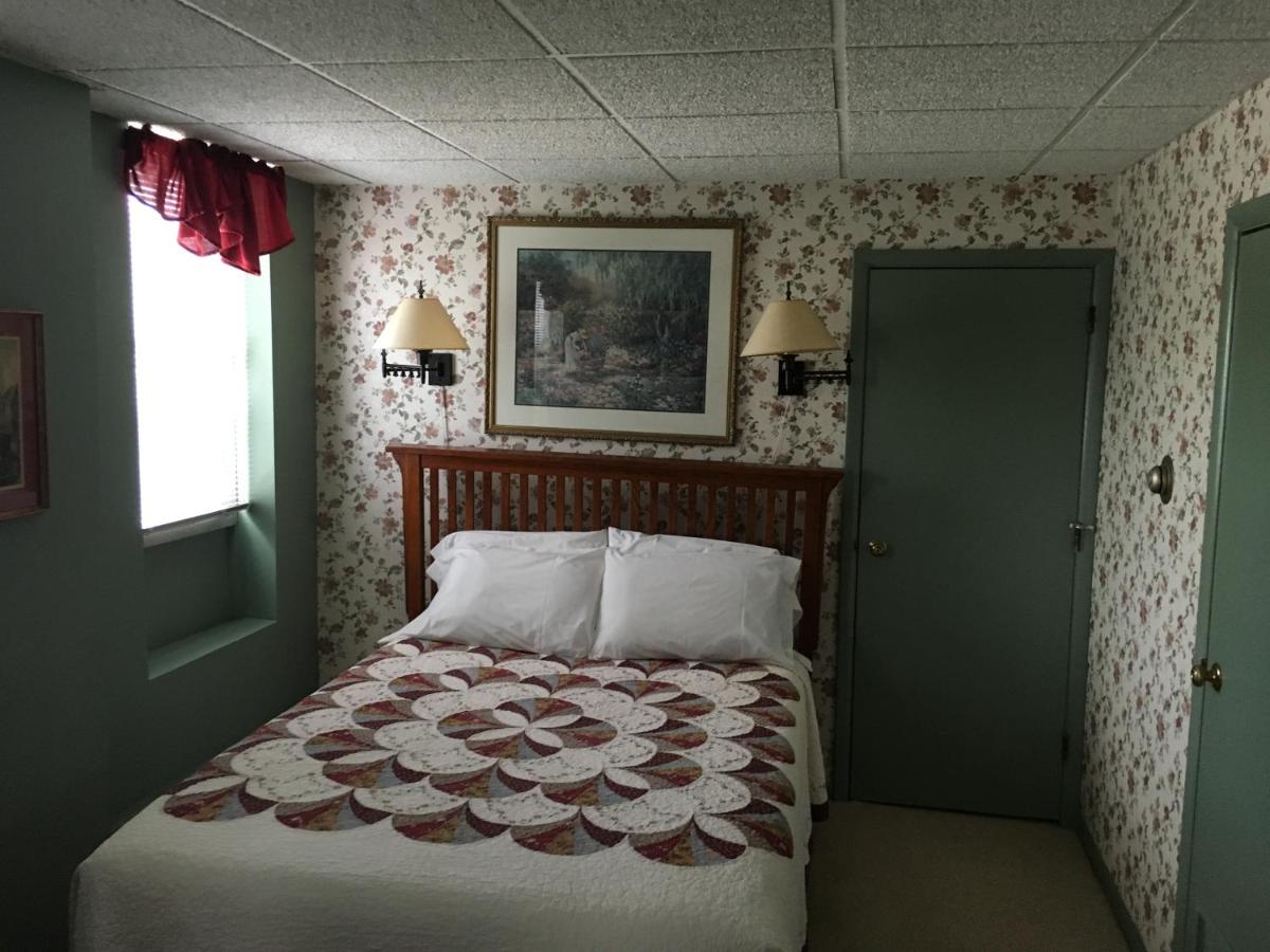 | The Winter Inn