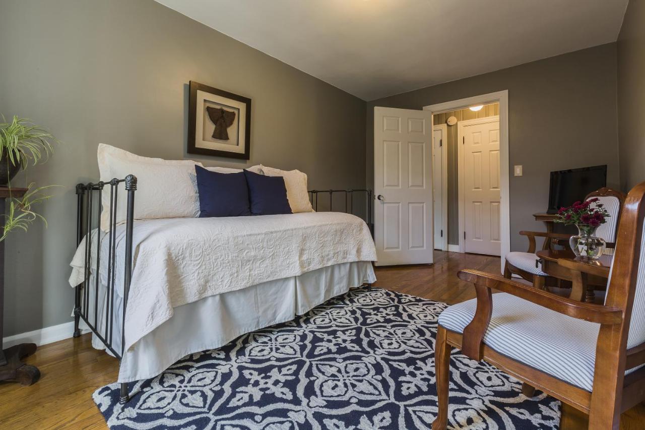  | Market Street Inn