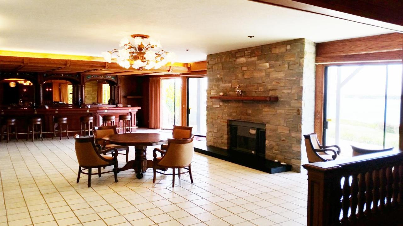 | Arky's B&B
