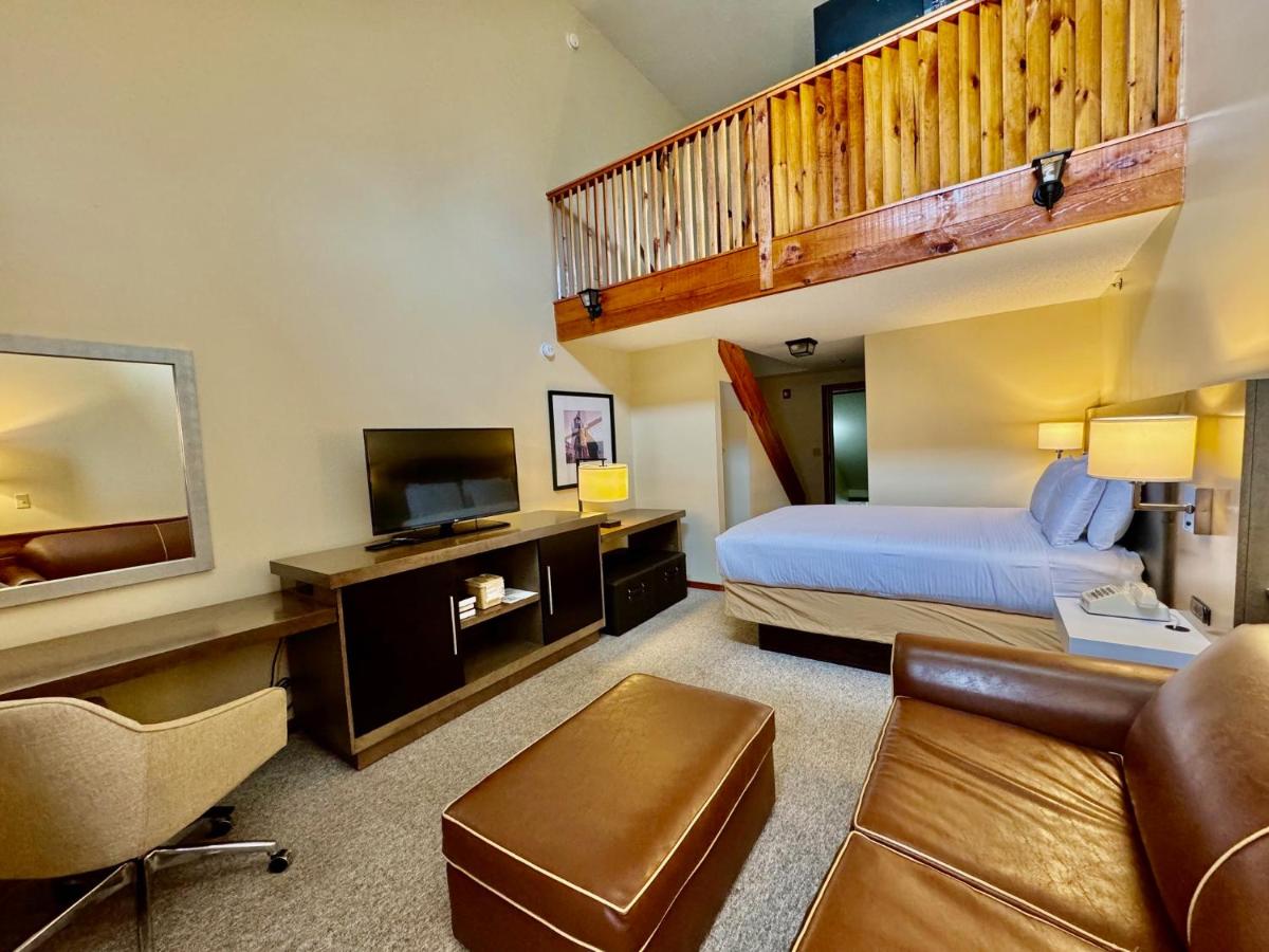 | Merrill Farm Inn