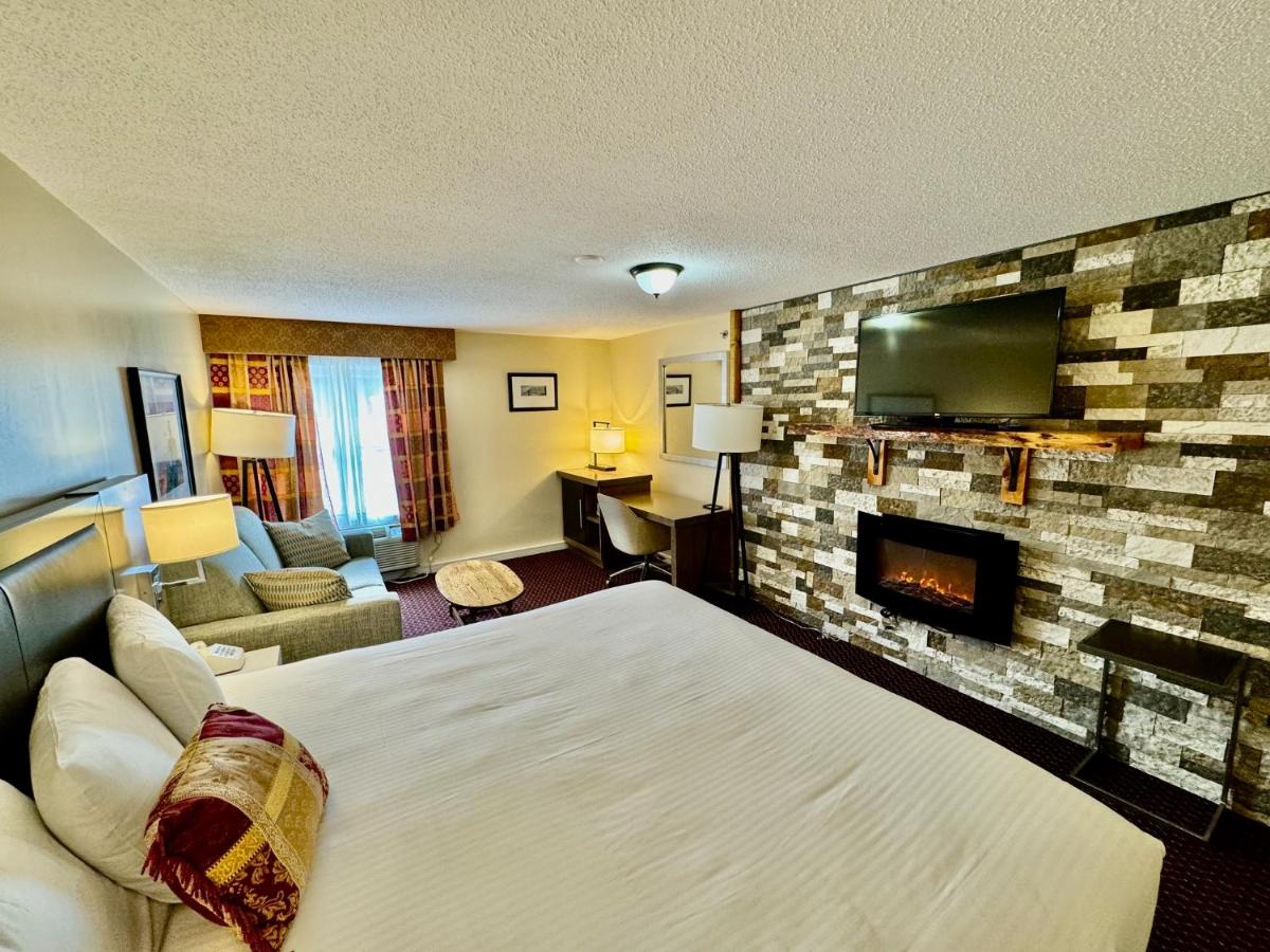 | Merrill Farm Inn