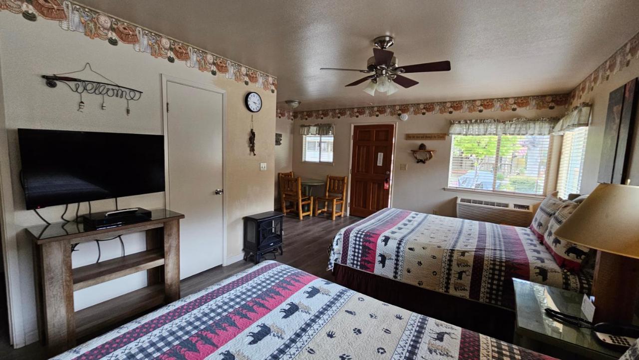 | Sequoia Lodge