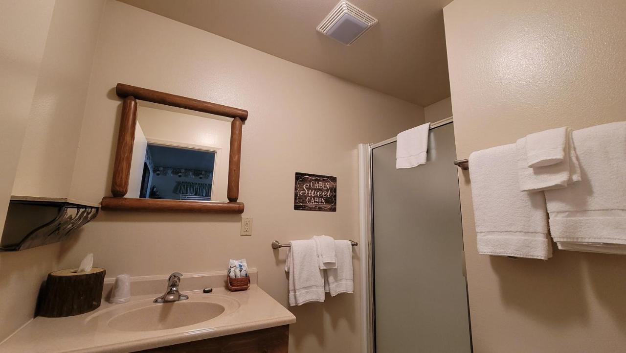 | Sequoia Lodge