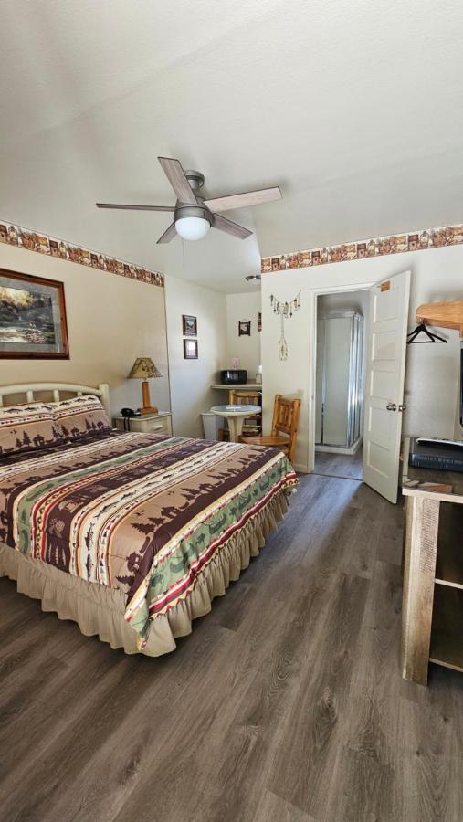| Sequoia Lodge