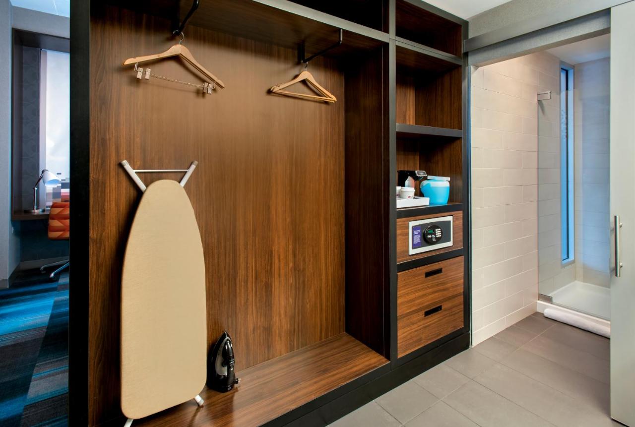 King Room - Hearing Accessible at Aloft by Marriott Boston Seaport District