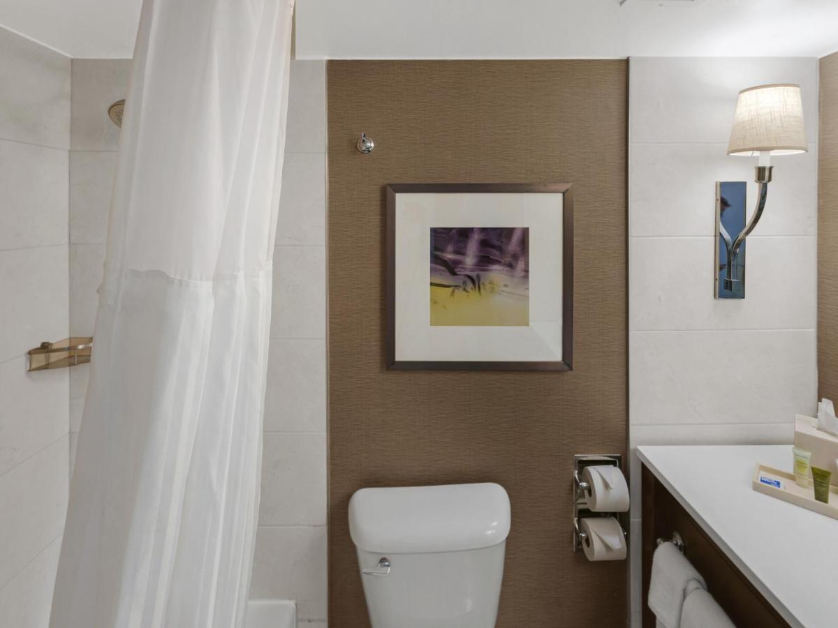 | Hilton Harrisburg near Hershey Park