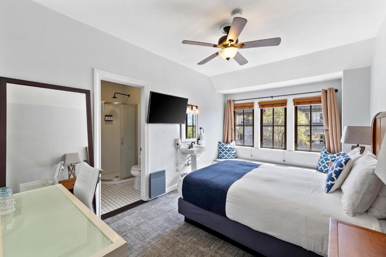 Premium Room - One Queen Bed, Private Bathroom at College Inn Hotel