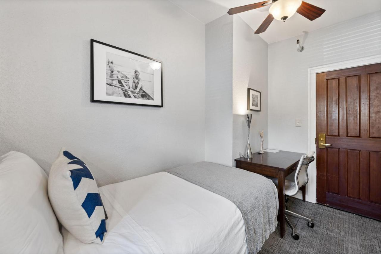 Small Room - One Twin Bed, Shared Bathroom at College Inn Hotel