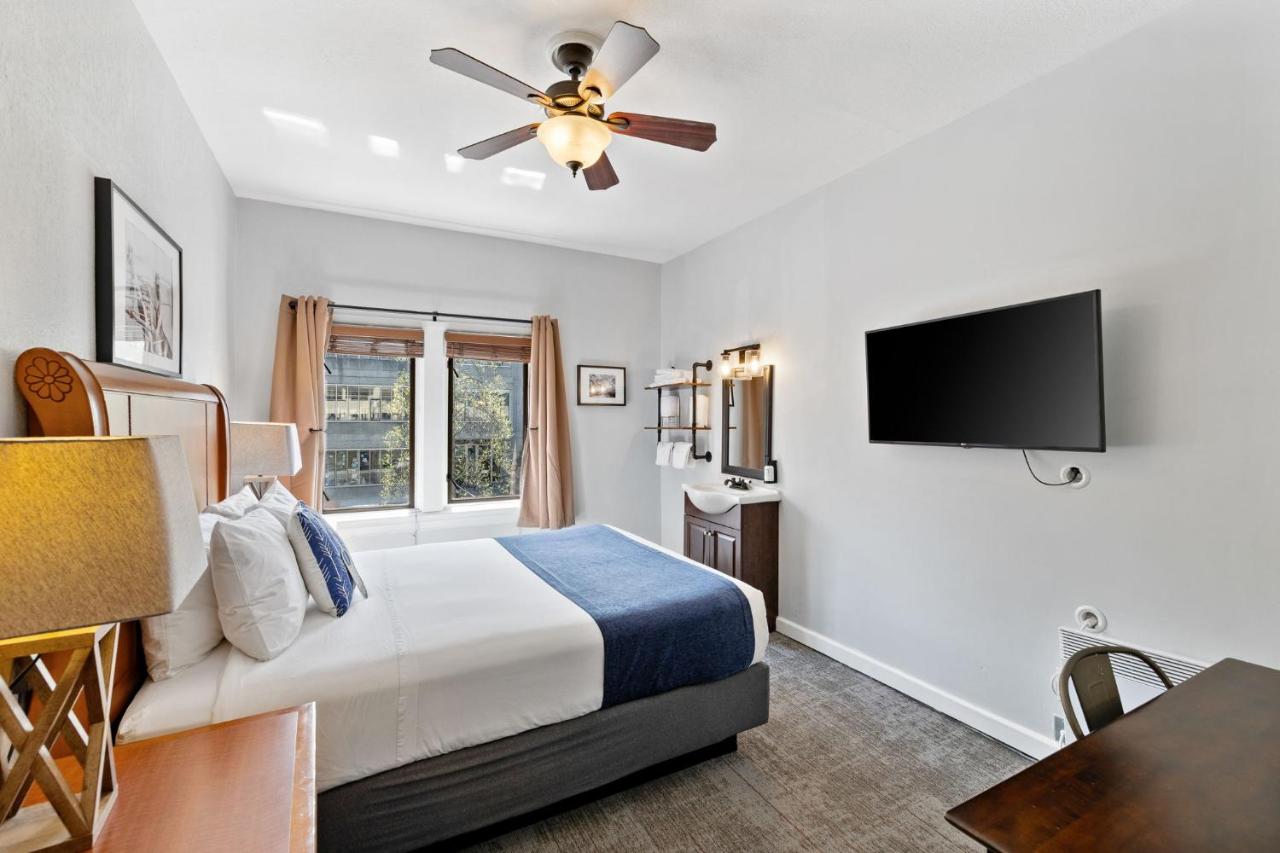 Standard Room - One Queen Bed, Shared Bathroom at College Inn Hotel