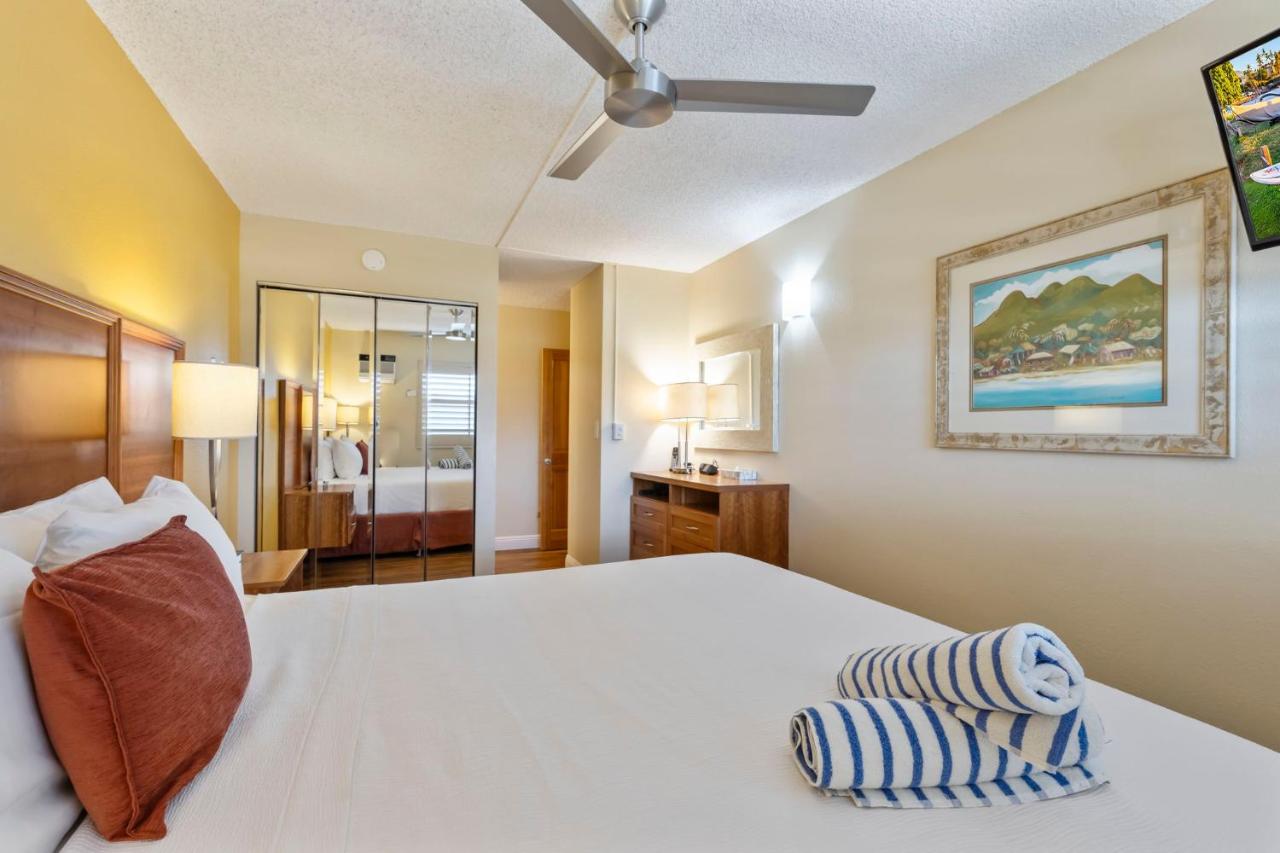 Premium Two-Bedroom Apartment with Oceanfront View at Maui Sunset