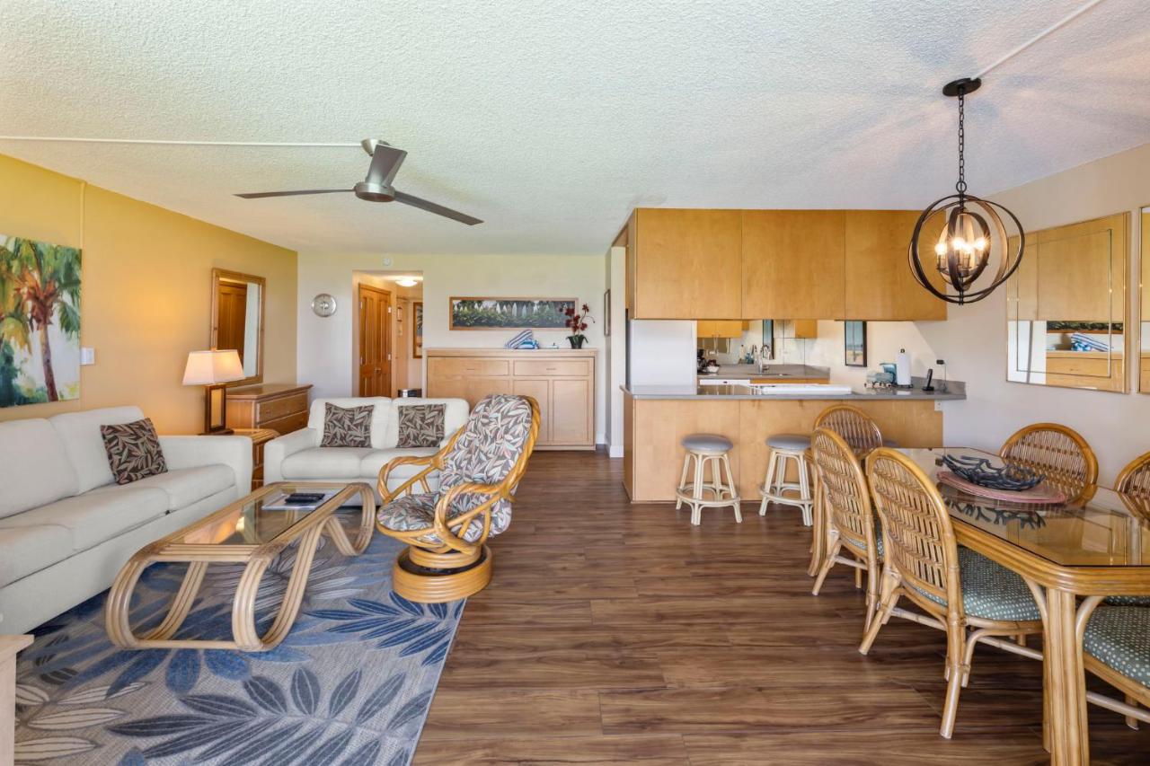Premium Two-Bedroom Apartment with Oceanfront View at Maui Sunset