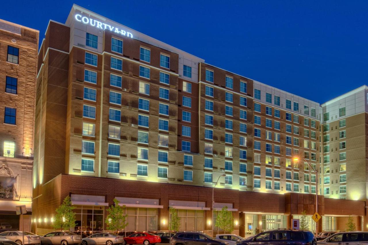 | Courtyard by Marriott Kansas City Downtown/Convention Center