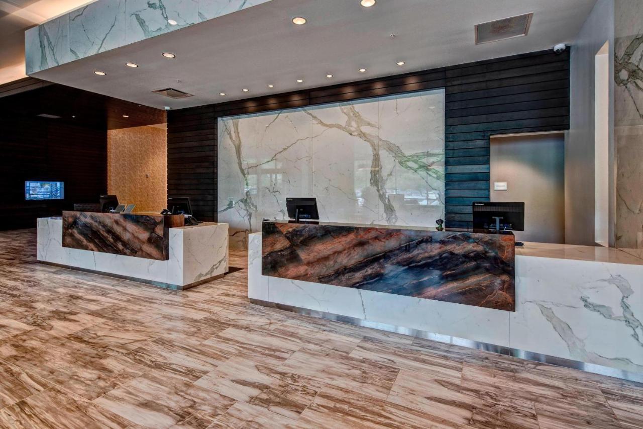 | Courtyard by Marriott Kansas City Downtown/Convention Center