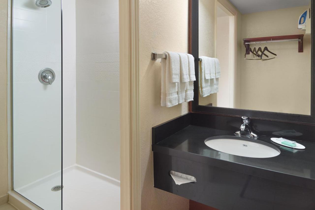 | Fairfield Inn & Suites by Marriott Atlanta Buckhead