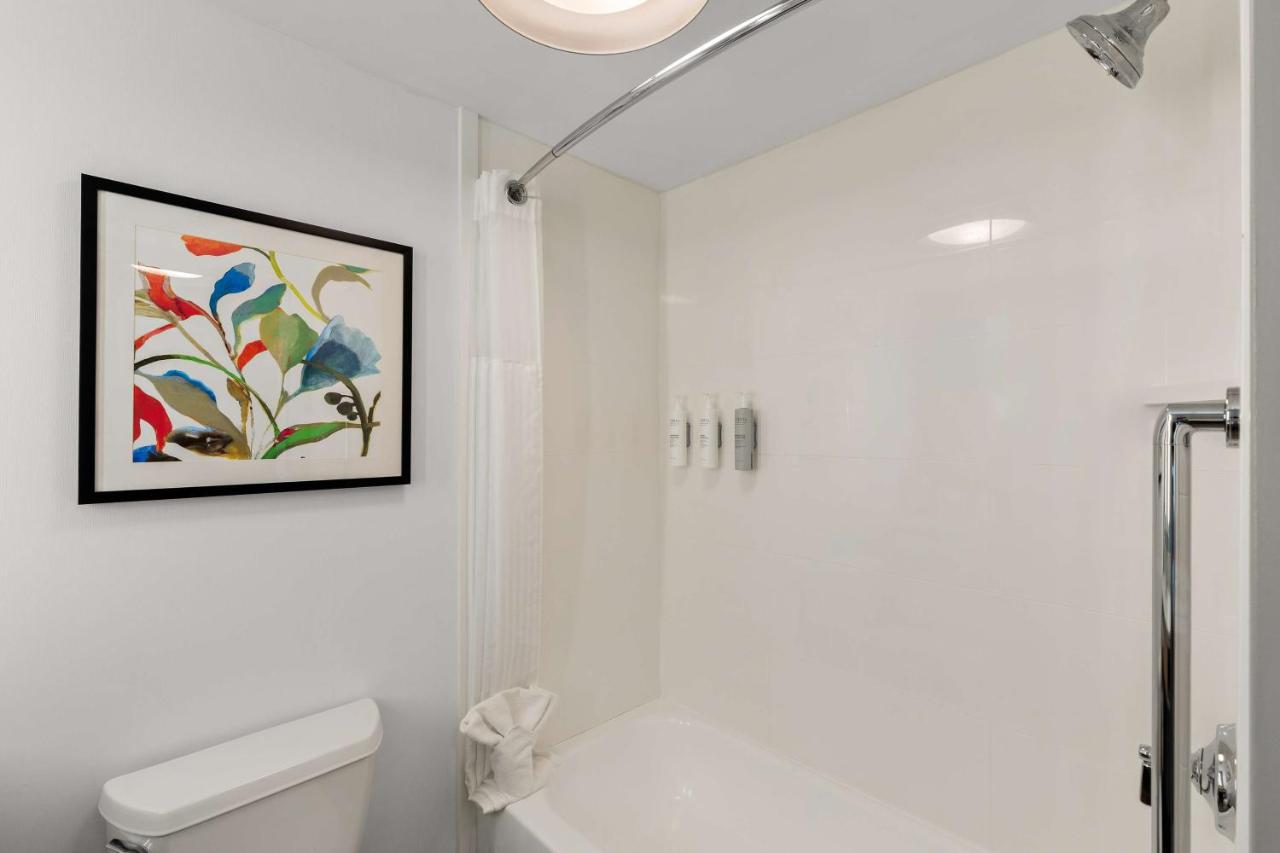 Queen Room with Two Queen Beds with Bathtub - Disability Access/Non-Smoking at Hilton Garden Inn Atlanta East/Stonecrest