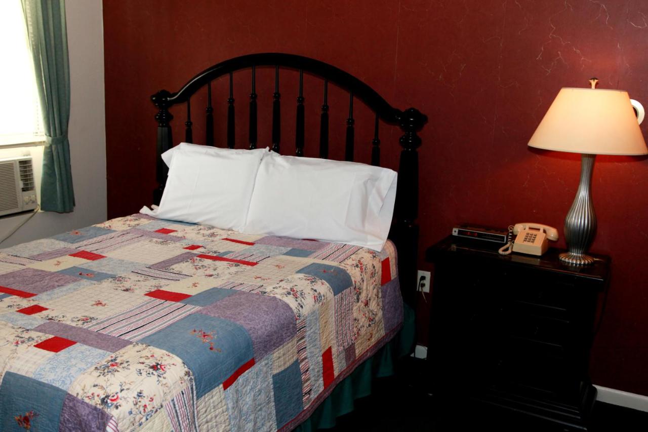 | The Winter Inn