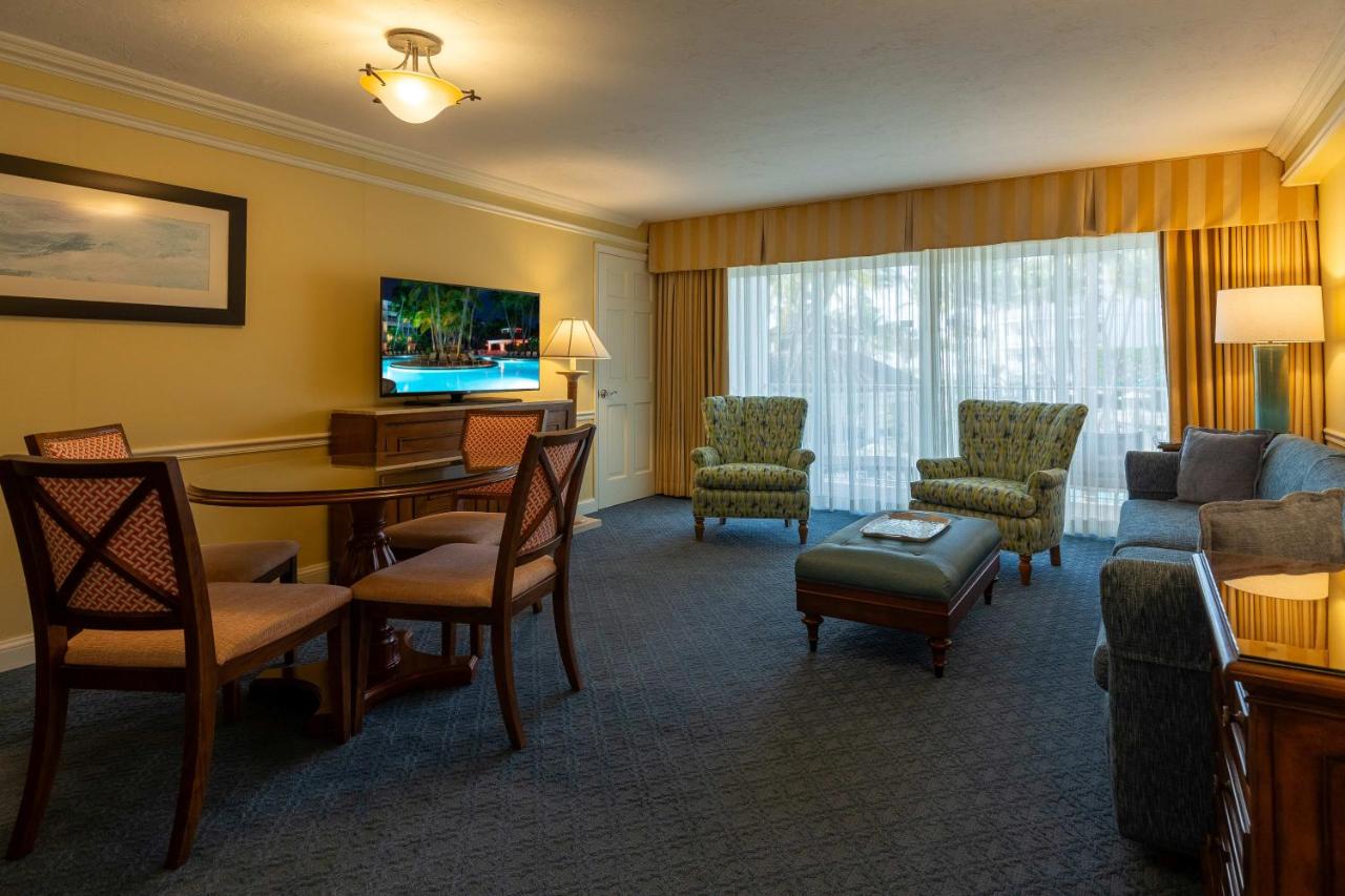 One-Bedroom Suite with Pool View at Lago Mar Beach Resort & Club