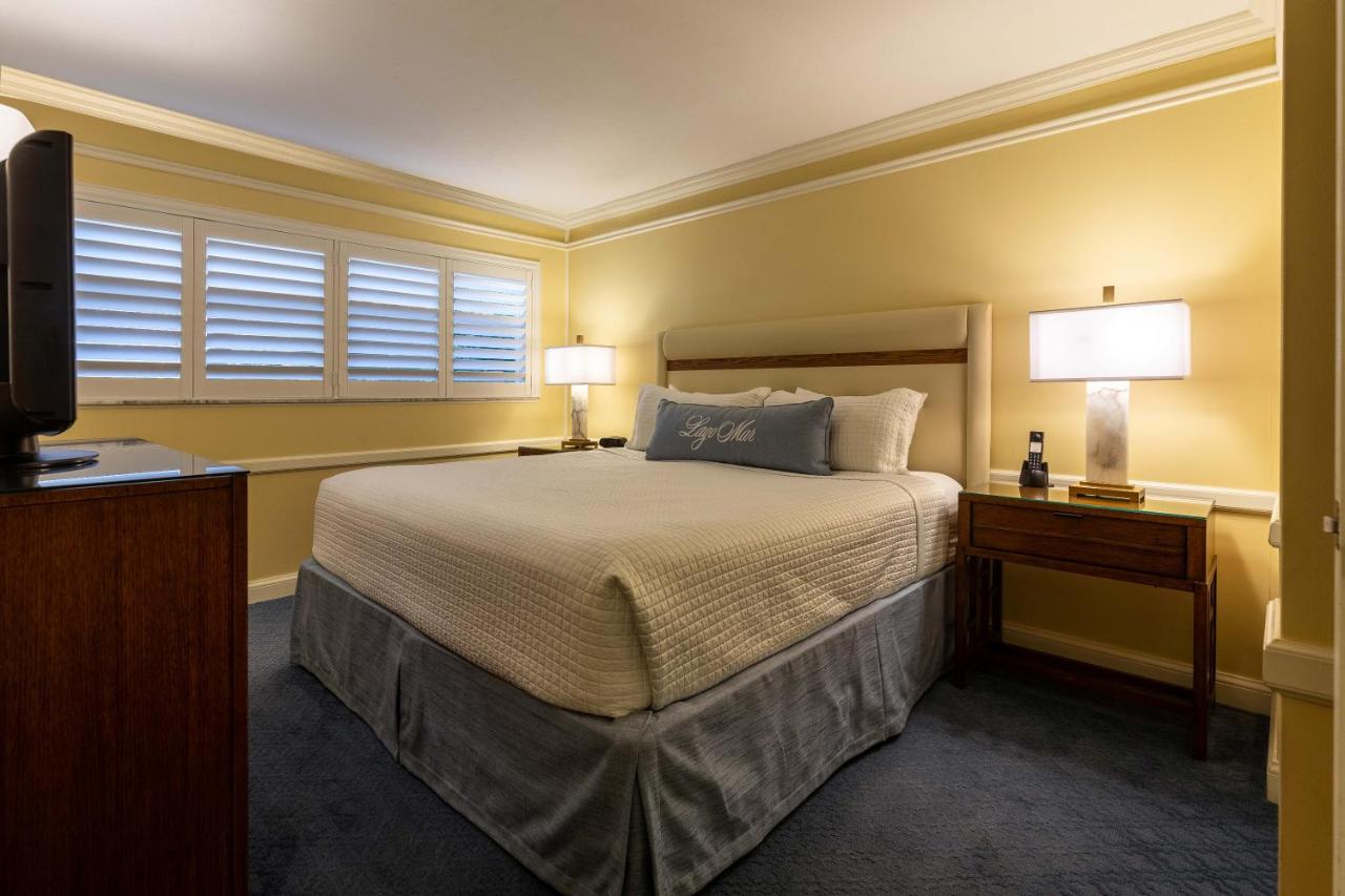 One-Bedroom Suite with Pool View at Lago Mar Beach Resort & Club