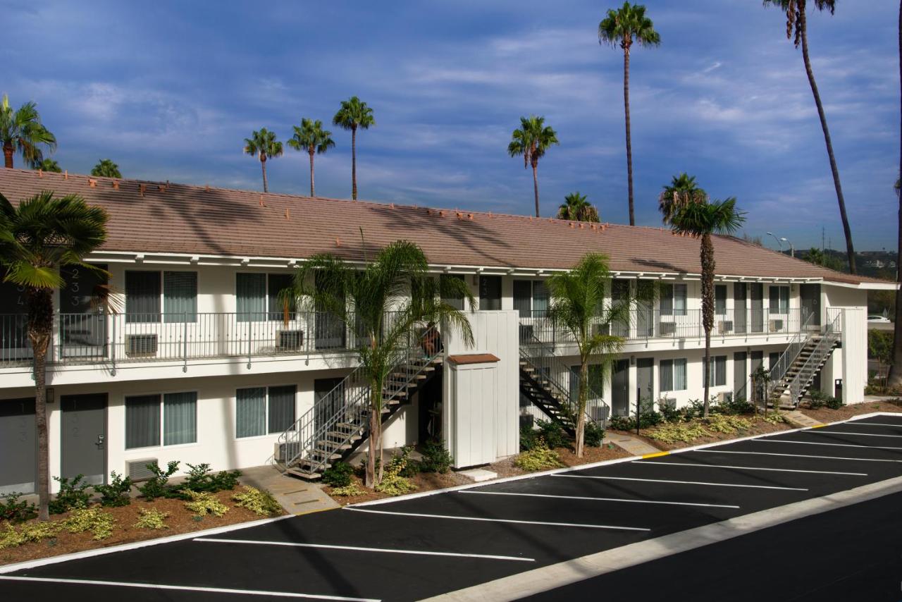 | Hotel Iris - Mission Valley-San Diego Zoo-SeaWorld