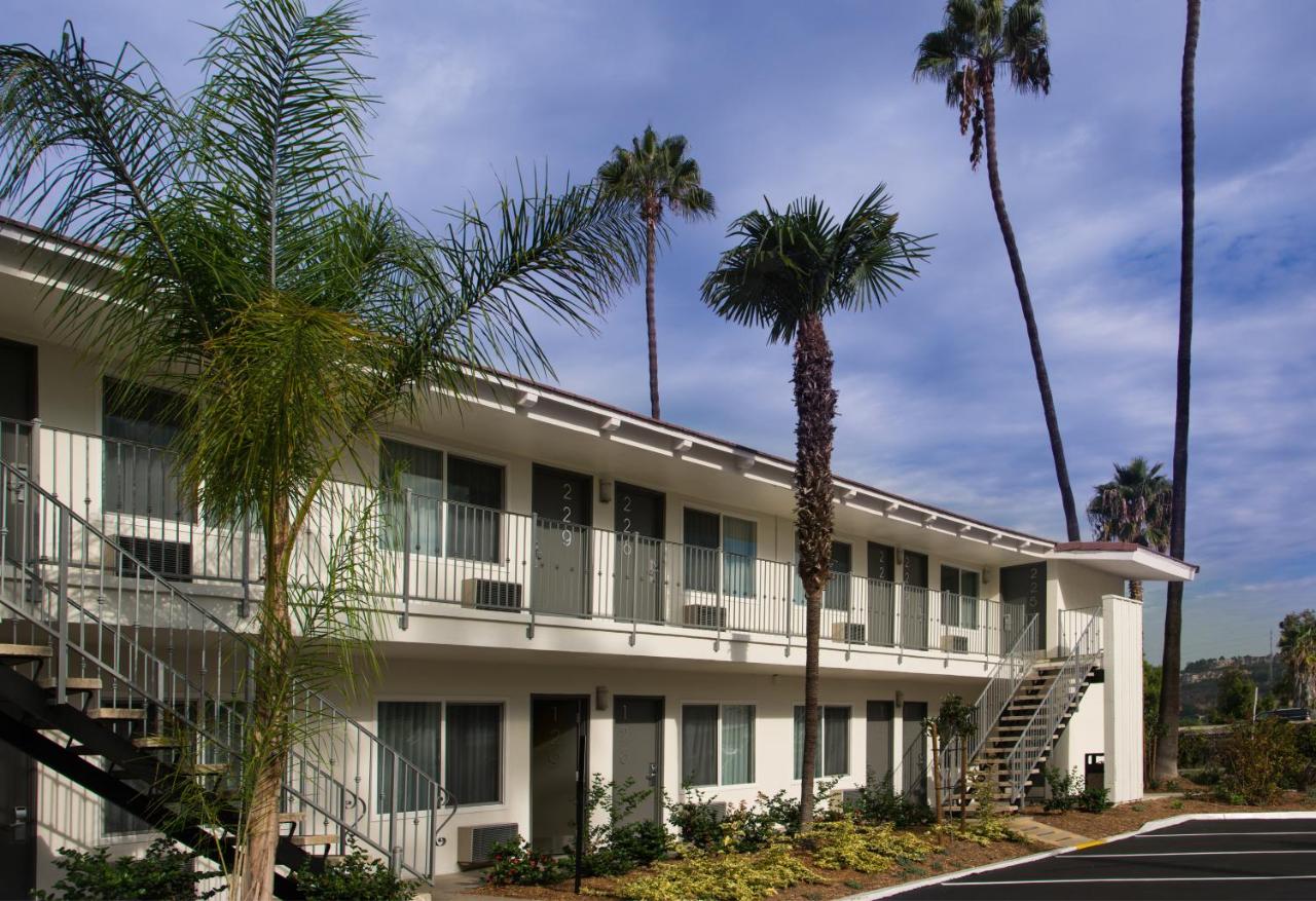 | Hotel Iris - Mission Valley-San Diego Zoo-SeaWorld
