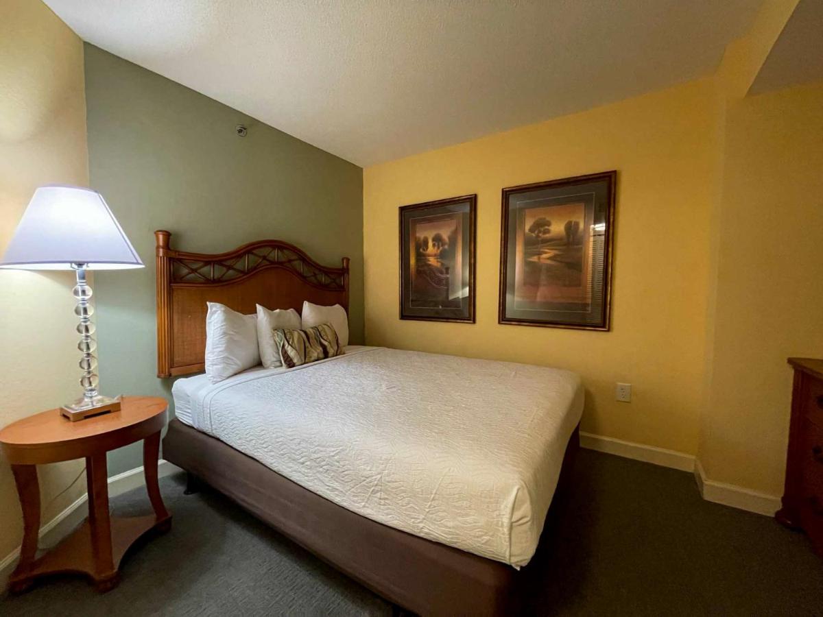 Two Bedroom Suite with Ocean View at Bluegreen Vacations Horizon at 77th an Ascend Resort