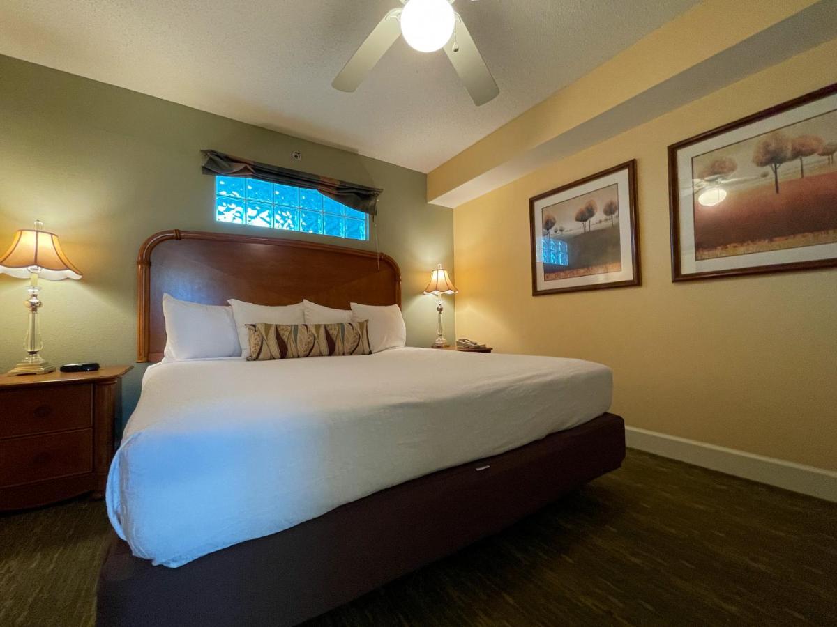 One Bedroom Suite with Ocean View at Bluegreen Vacations Horizon at 77th an Ascend Resort