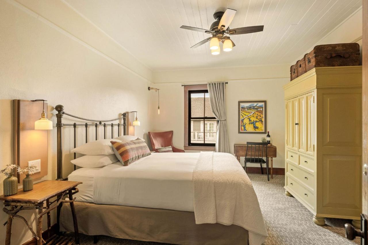  | Sonoma Hotel