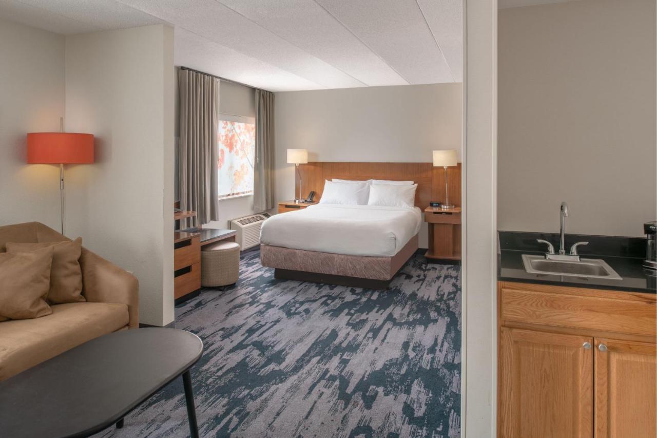 | Fairfield Inn Boston Tewksbury/Andover