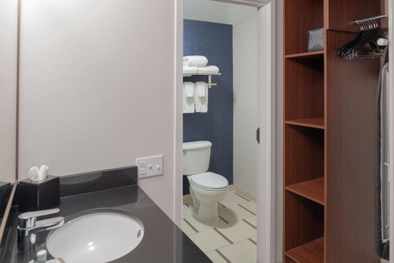 | Fairfield Inn Boston Tewksbury/Andover