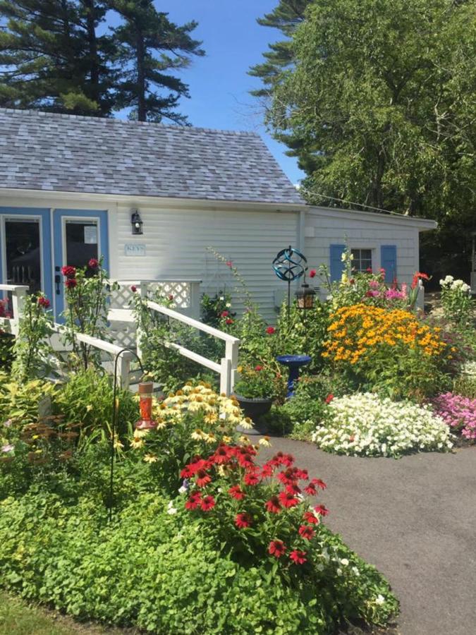 | 2 River Road Inn Cottages