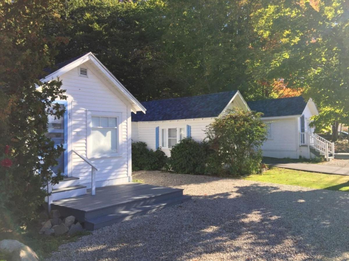 | 2 River Road Inn Cottages
