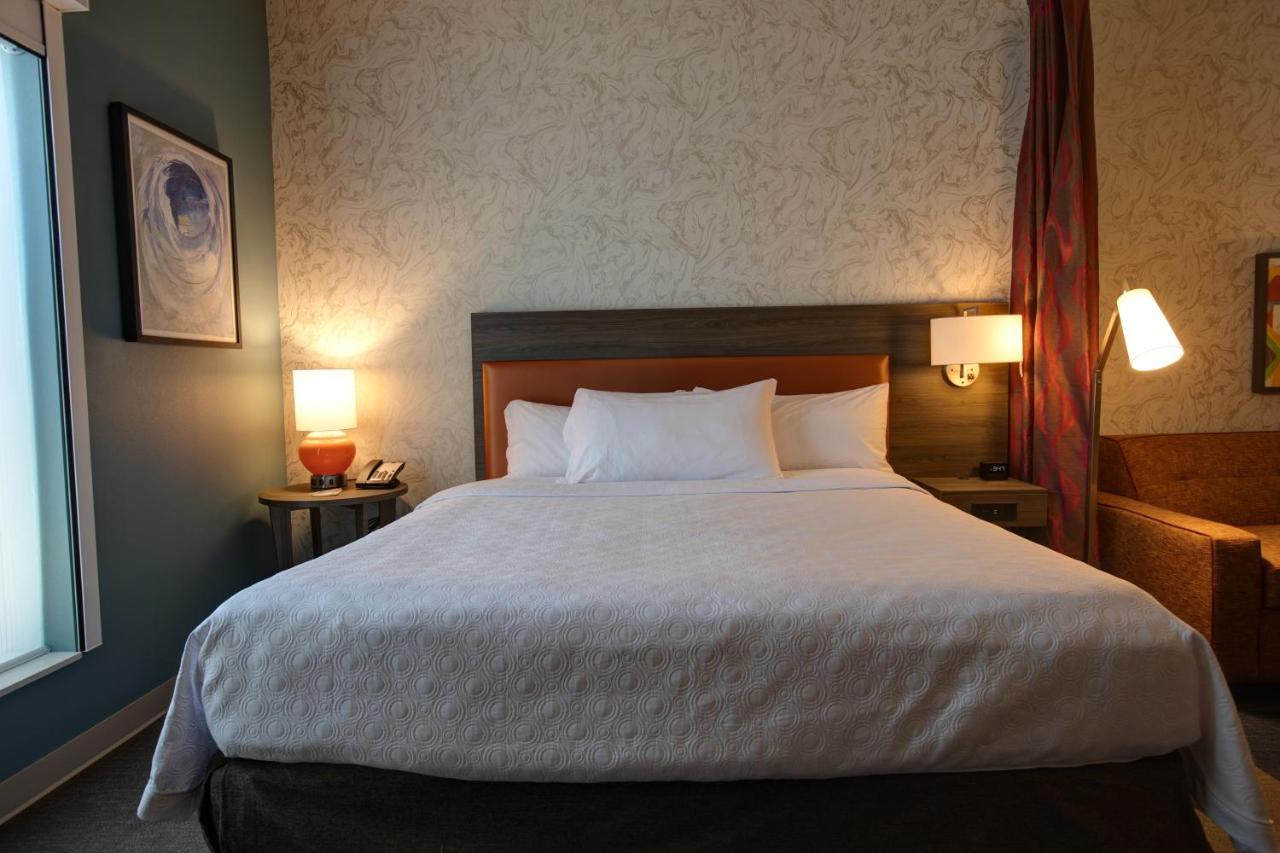 King Room - Mobility/Hearing Accessible - Non-Smoking at Home2 Suites By Hilton Charlotte Uptown
