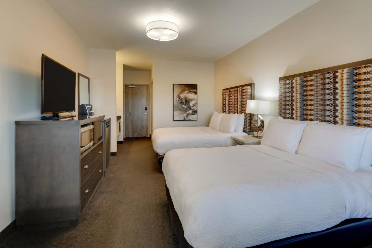 Deluxe Double Room at Stoney Creek Hotel Tulsa - Broken Arrow
