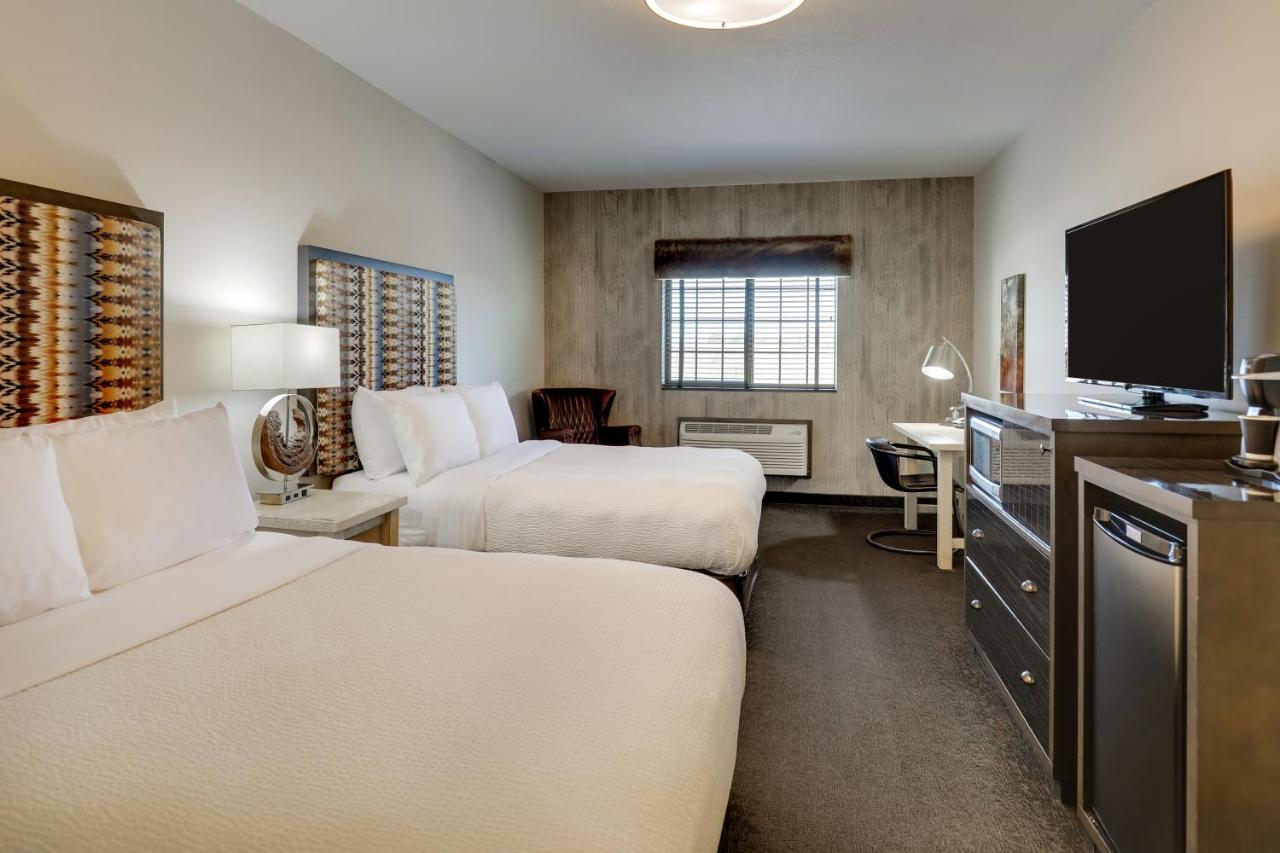 Deluxe Double Room at Stoney Creek Hotel Tulsa - Broken Arrow