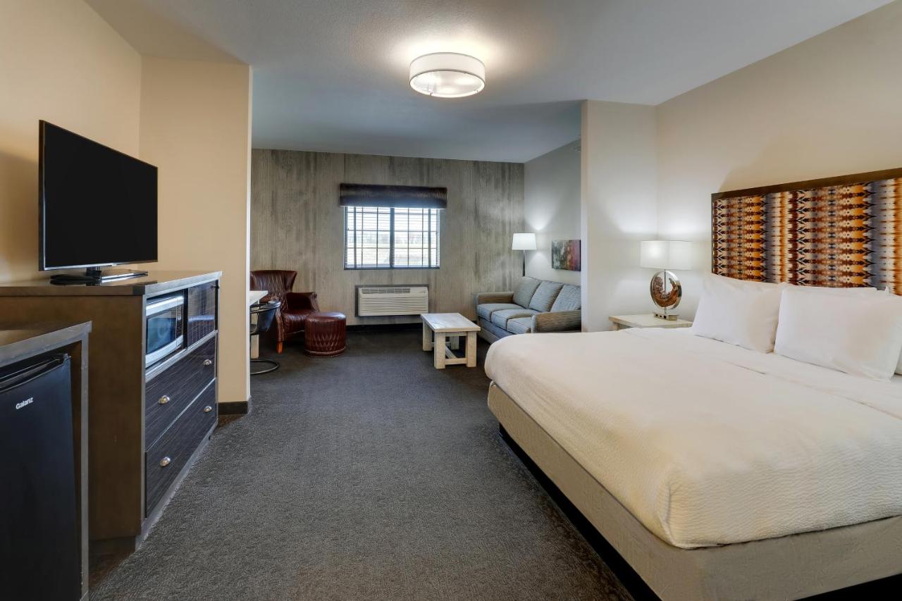 King Studio with Sofa Bed at Stoney Creek Hotel Tulsa - Broken Arrow