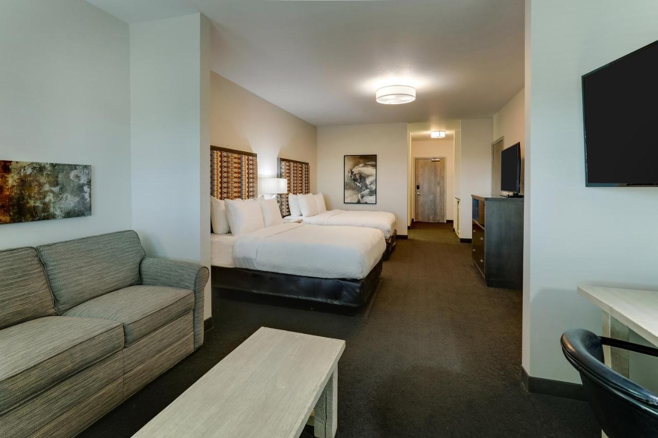 Superior Queen Room at Stoney Creek Hotel Tulsa - Broken Arrow