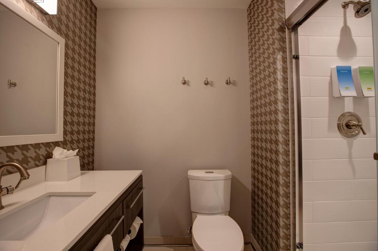 Queen Studio Suite with Two Queen Beds - Hearing Accessible/Non-Smoking at Home2 Suites By Hilton Charlotte Uptown
