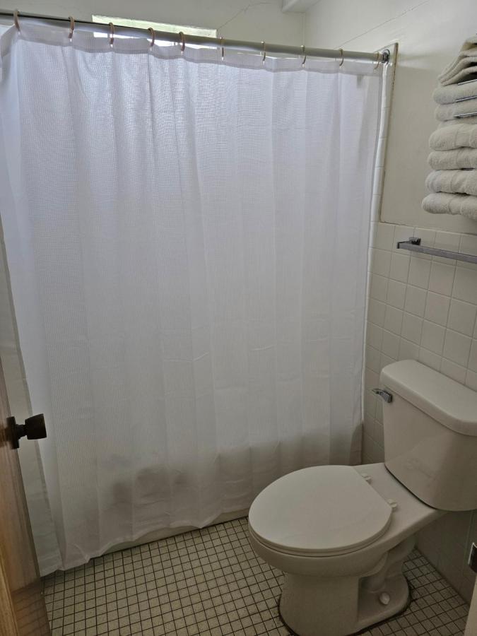 | Hastings Express Inn