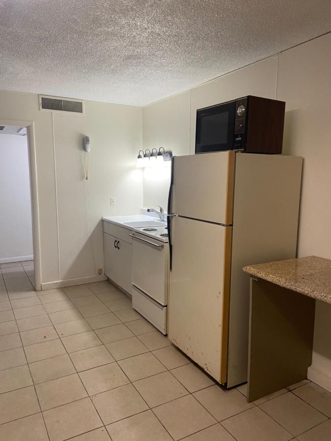 | Hastings Express Inn